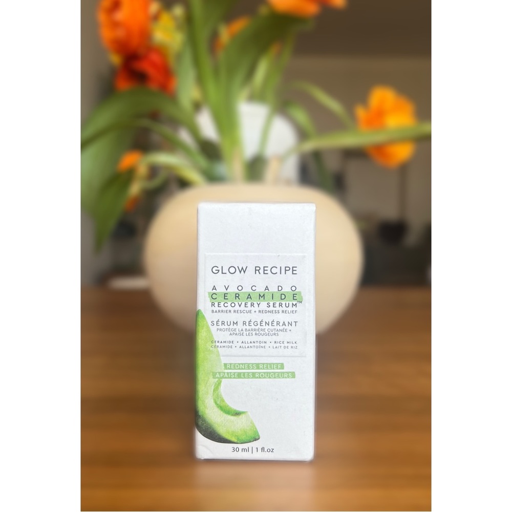 NWT Glow Recipe Avocado Soothing Skin Barrier Serum with Ceramides
